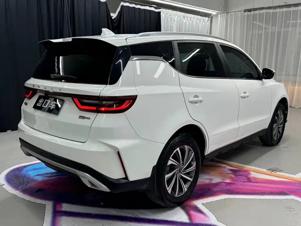 Geely Vision X6 — фото 6