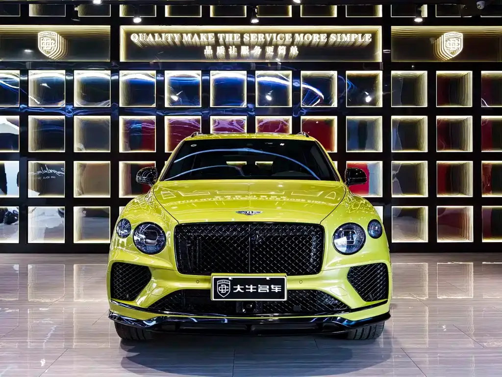 Bentley Bentayga — фото 10