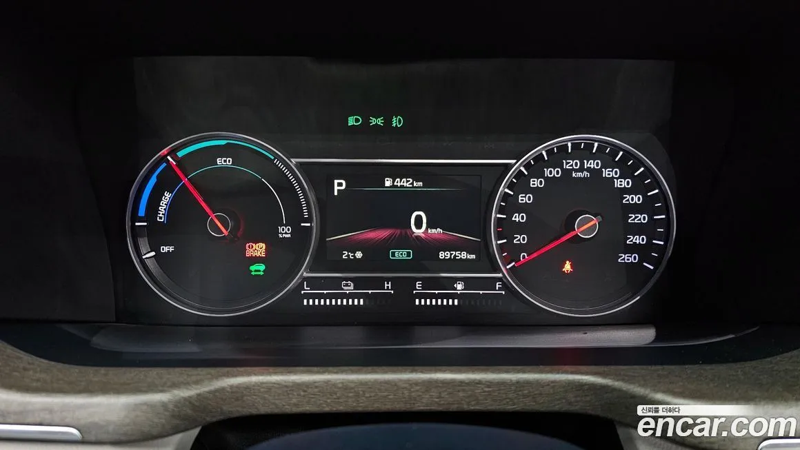 Kia Sorento — фото 8