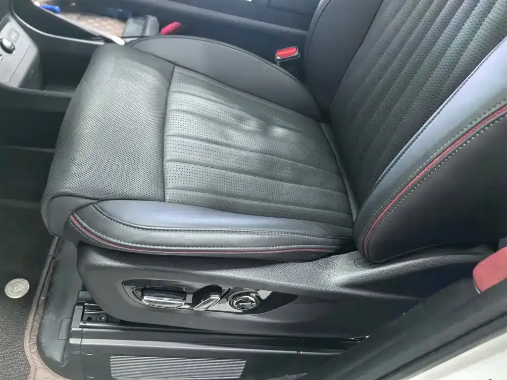 GAC Motor Trumpchi E9 — фото 2
