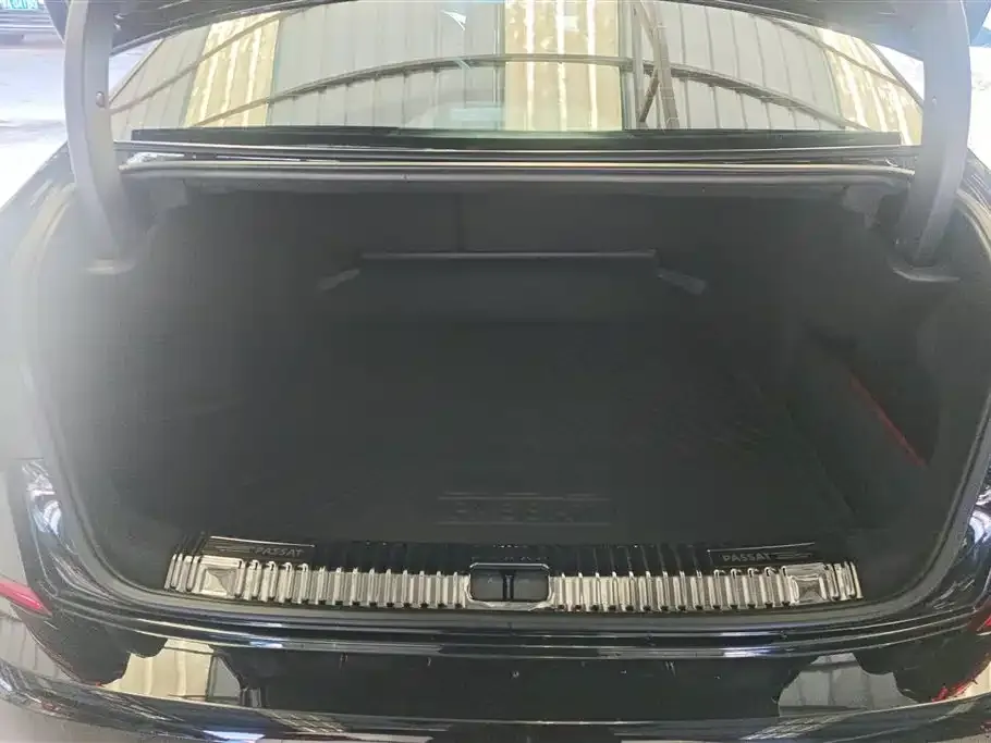 Volkswagen Passat — фото 3