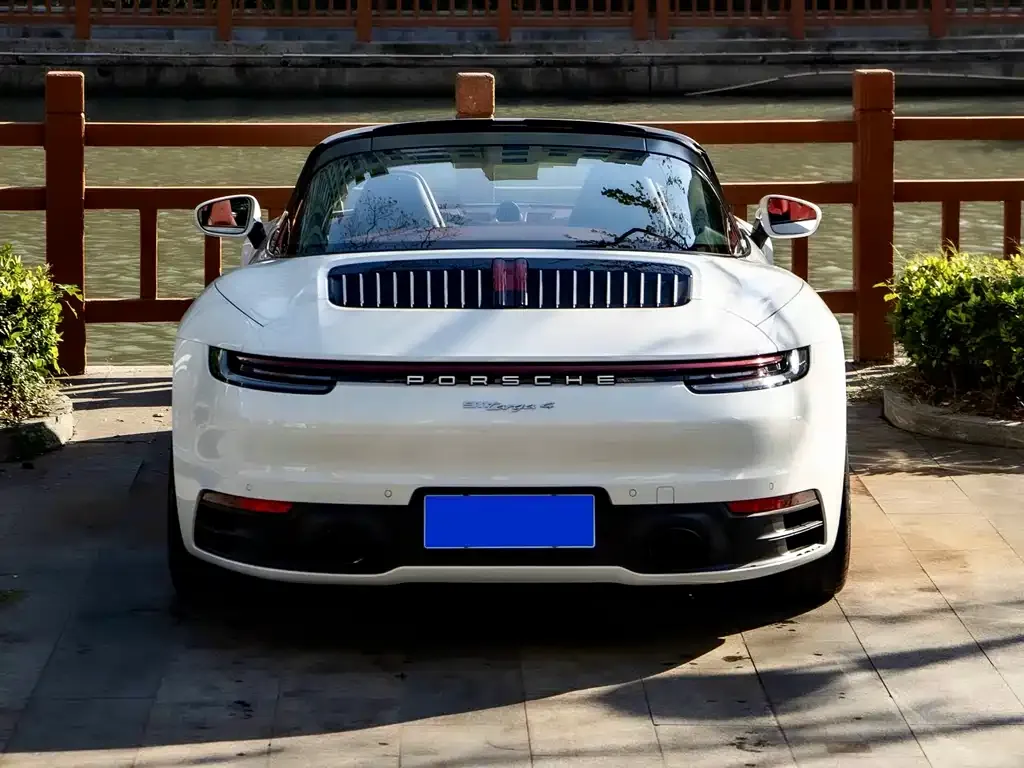 Porsche 911 2022 из CN, фото 2