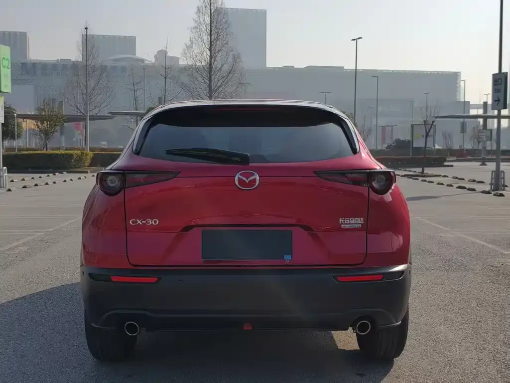 Mazda CX-30 — фото 7