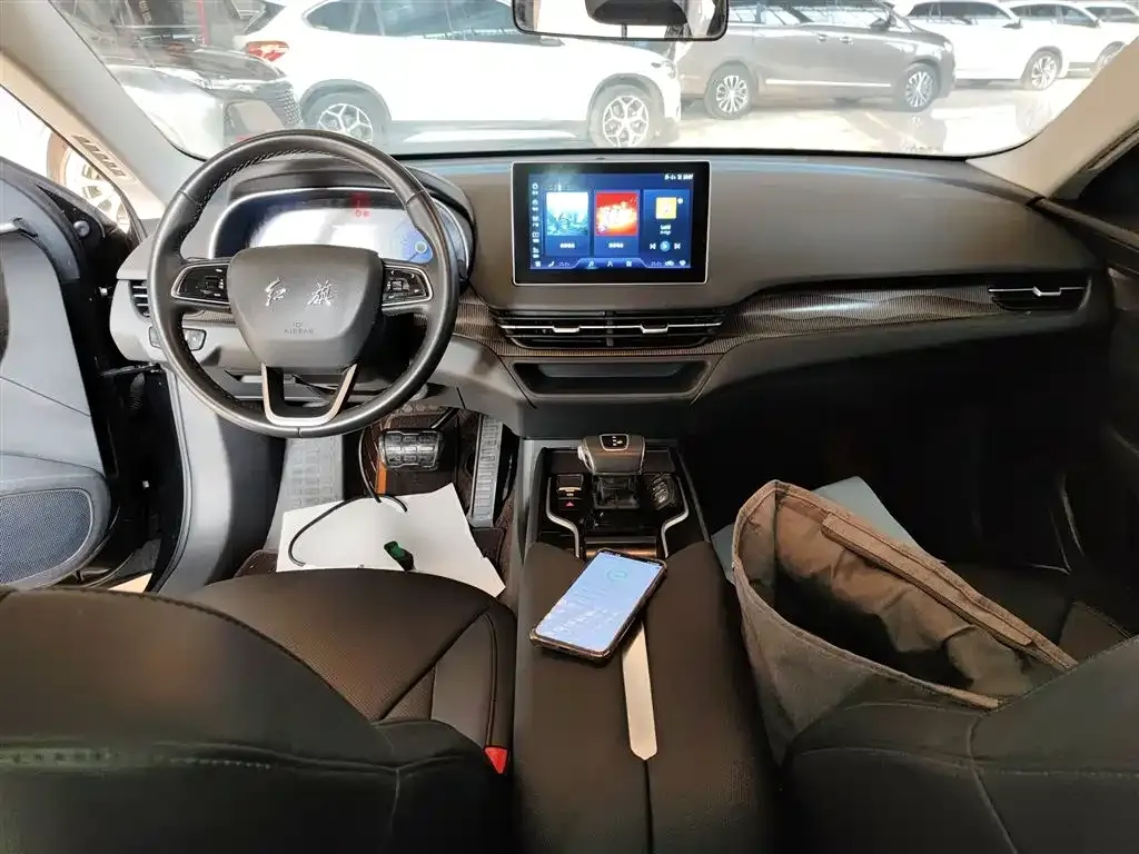 Hongqi E-QM5 2023 из CN, фото 9