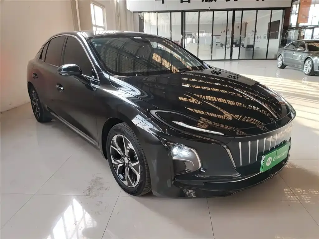 Hongqi E-QM5 2023 из CN, фото 6