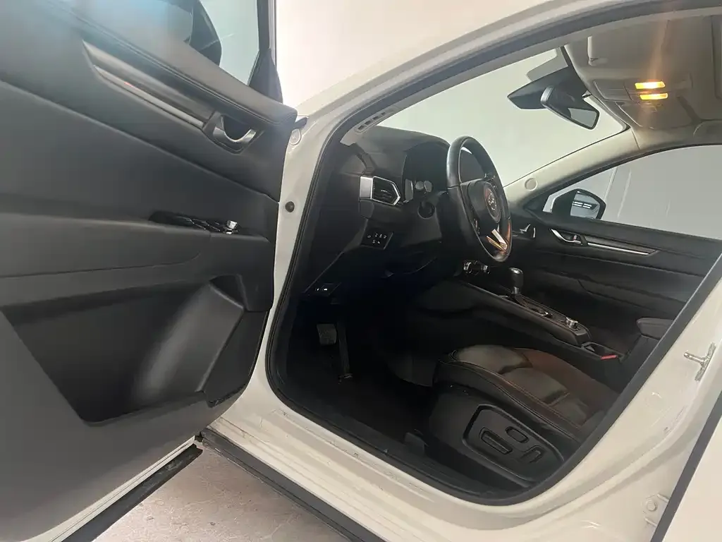 Mazda CX-5 2023 из CN, фото 6