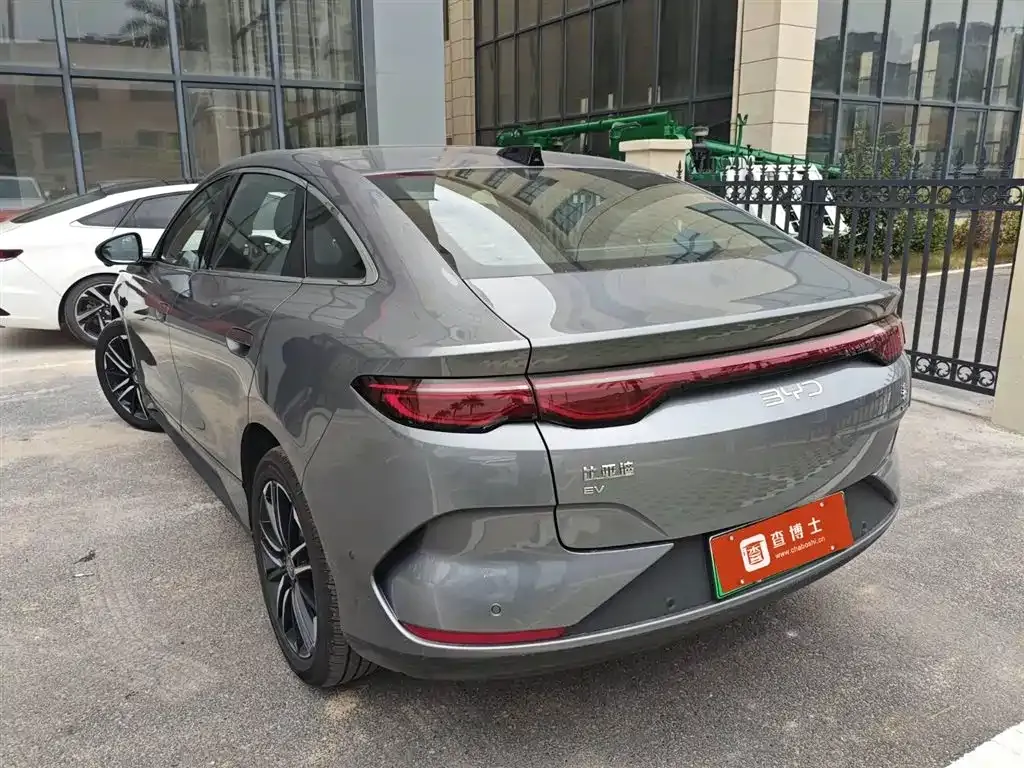 BYD Qin L — фото 7