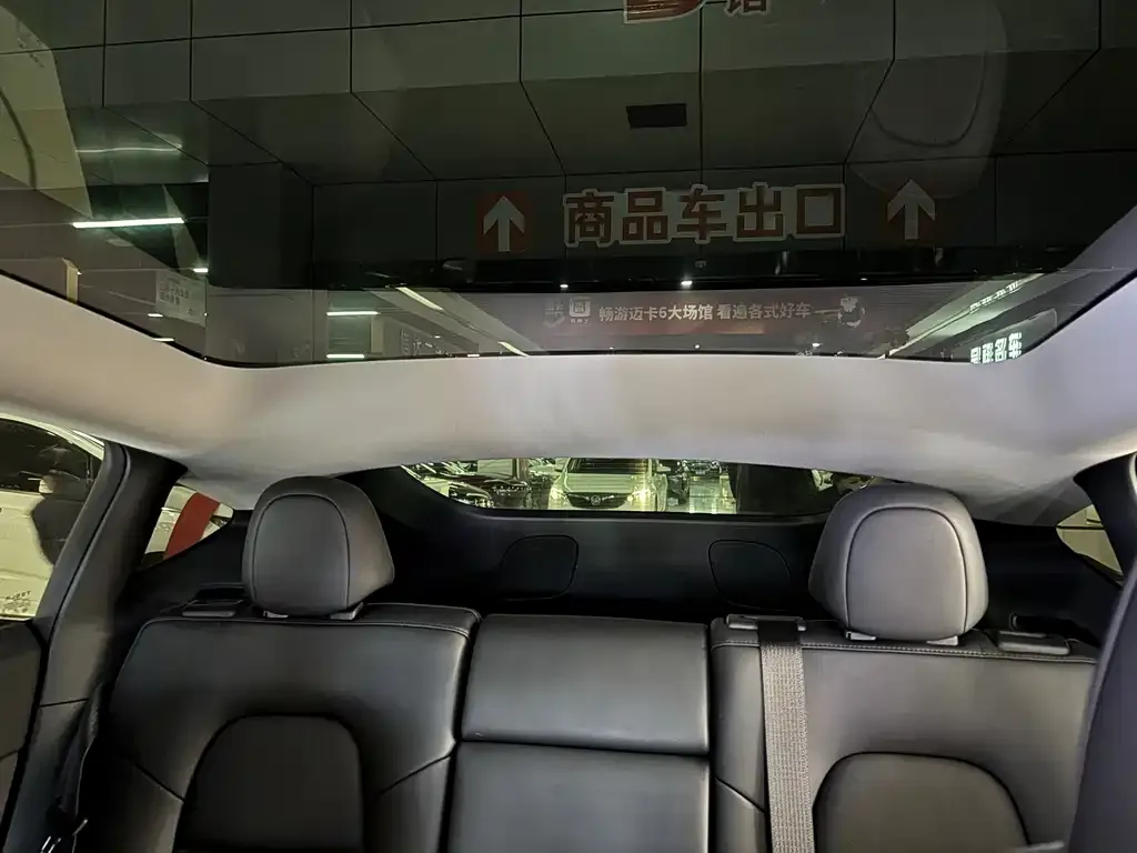 Tesla Model Y 2024 из CN, фото 2