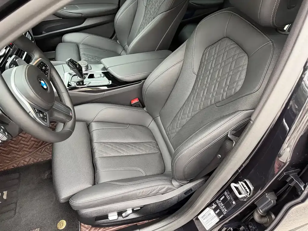 BMW 5 Series (Import) 2021 из CN, фото 7