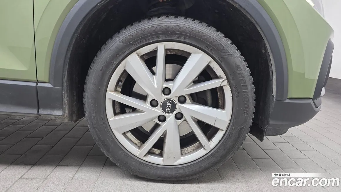 Audi Q2 2023 из KR, фото 5