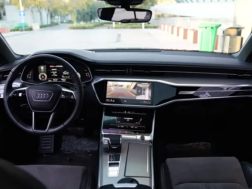Audi A6L — фото 5