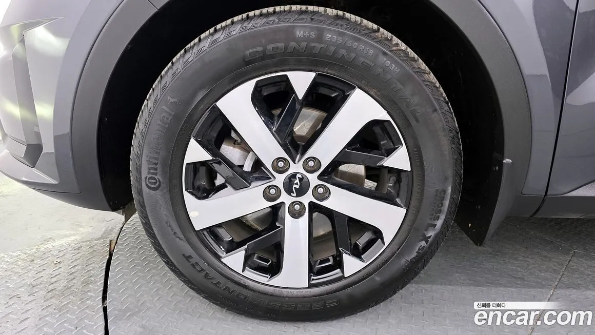 Kia Sorento — фото 9