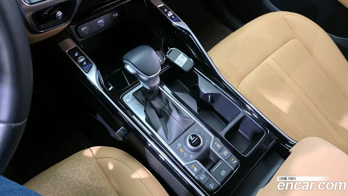 Kia Sorento — фото 6