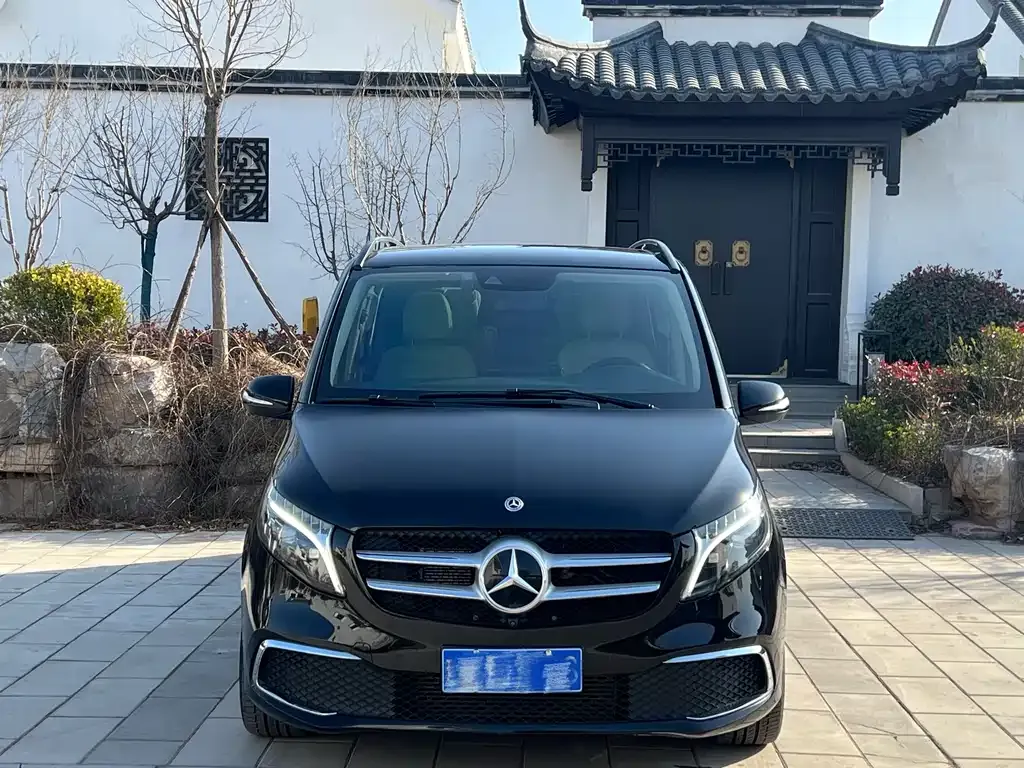 Mercedes-Benz V-Class 2023 из CN, фото 6