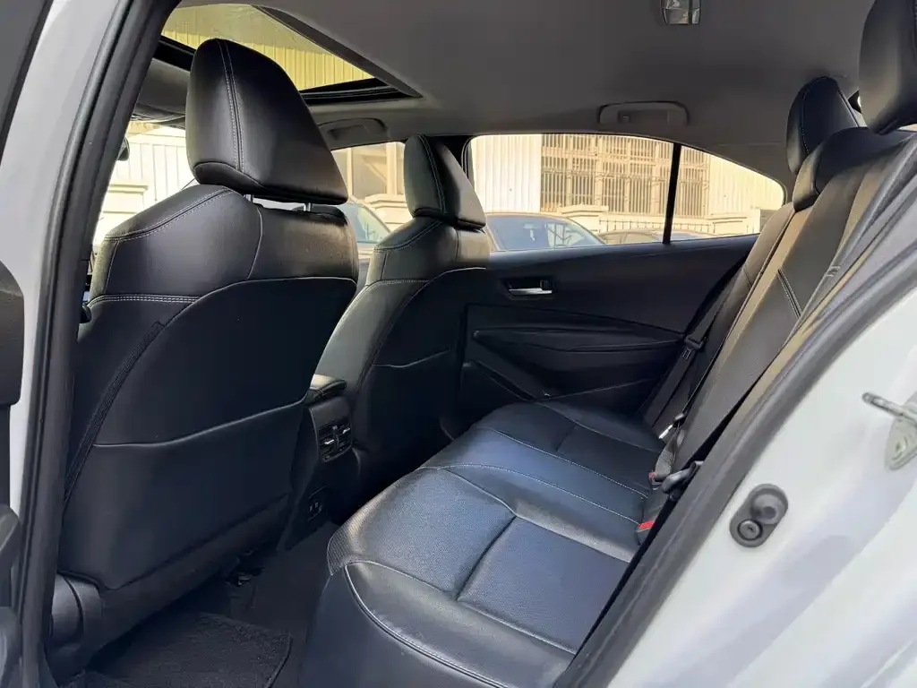 Toyota Corolla 2021 из CN, фото 7