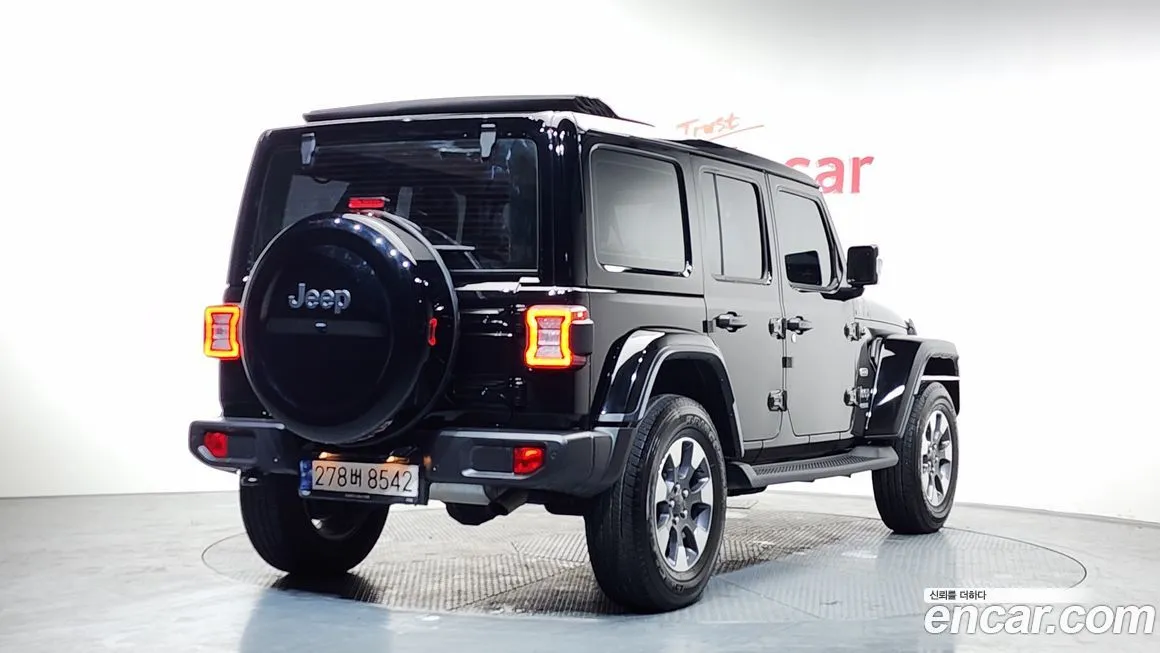 Jeep Wrangler — фото 2