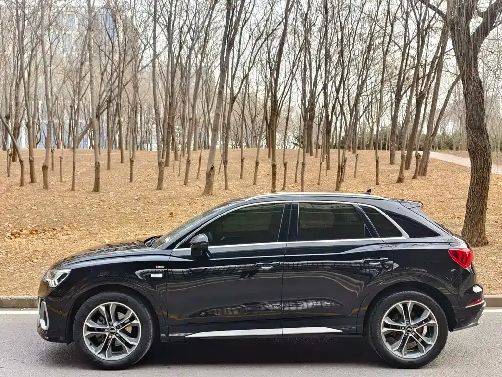 Audi Q3 — фото 6