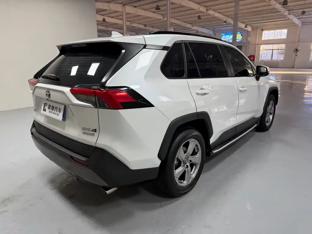 Toyota RAV4 2022 из CN, фото 3