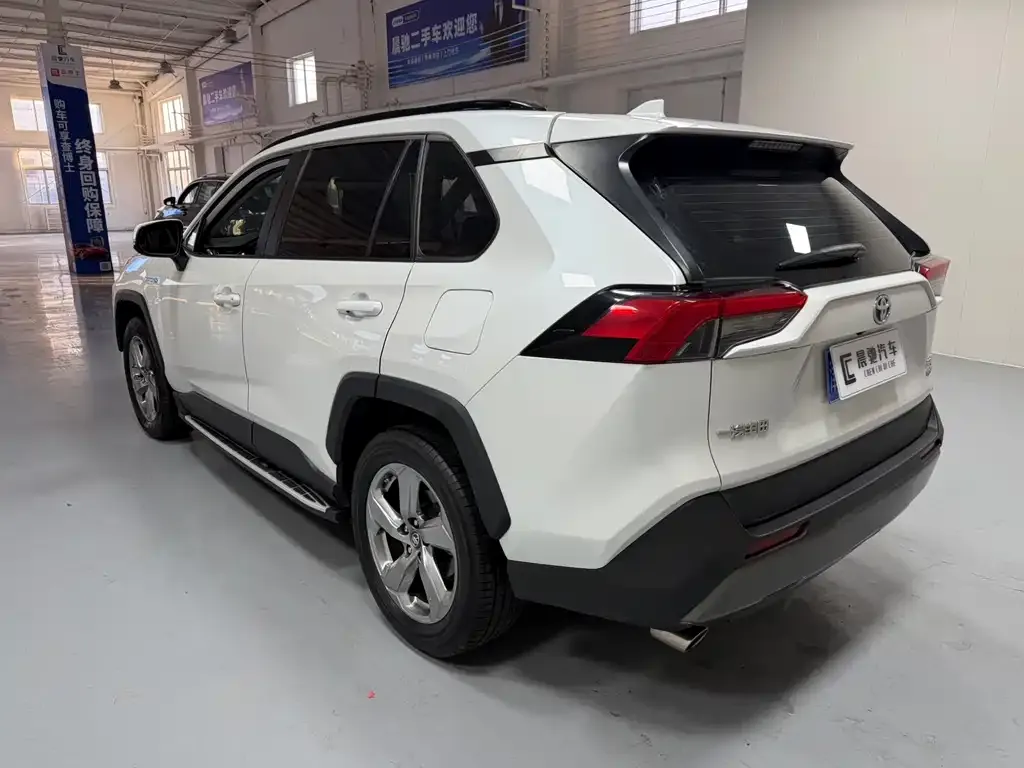 Toyota RAV4 2022 из CN, фото 6