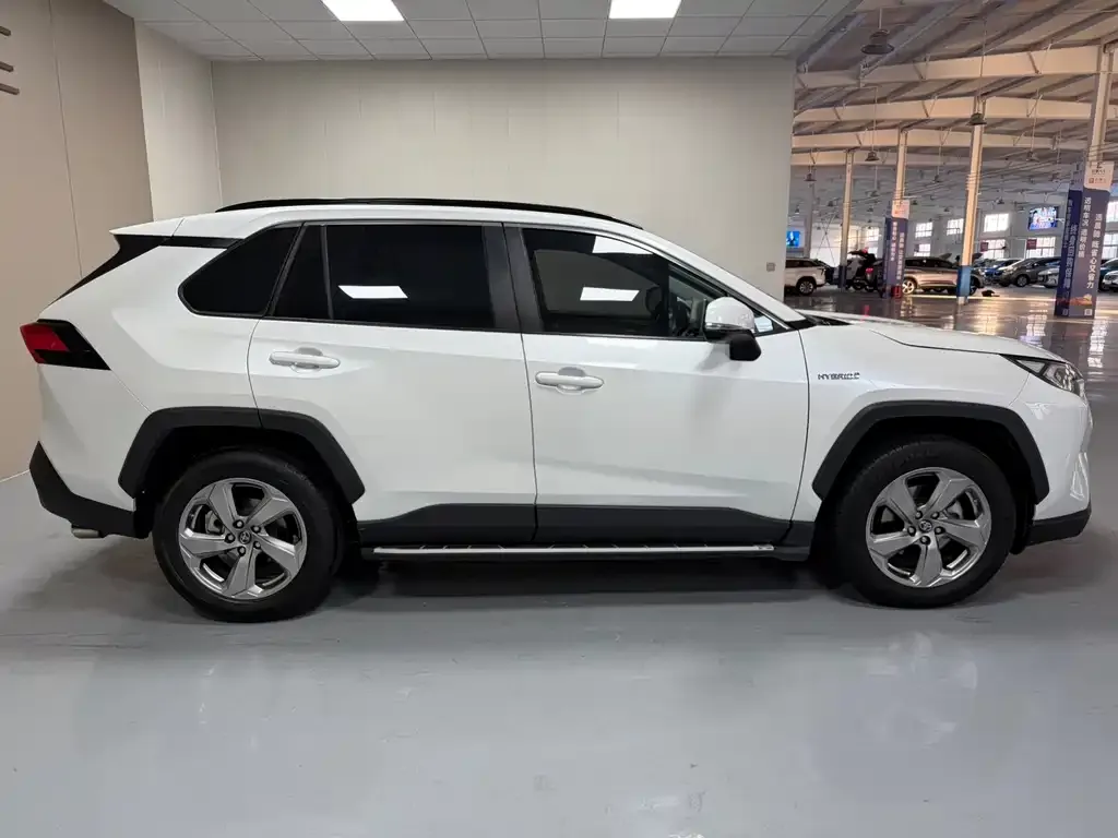 Toyota RAV4 2022 из CN, фото 9