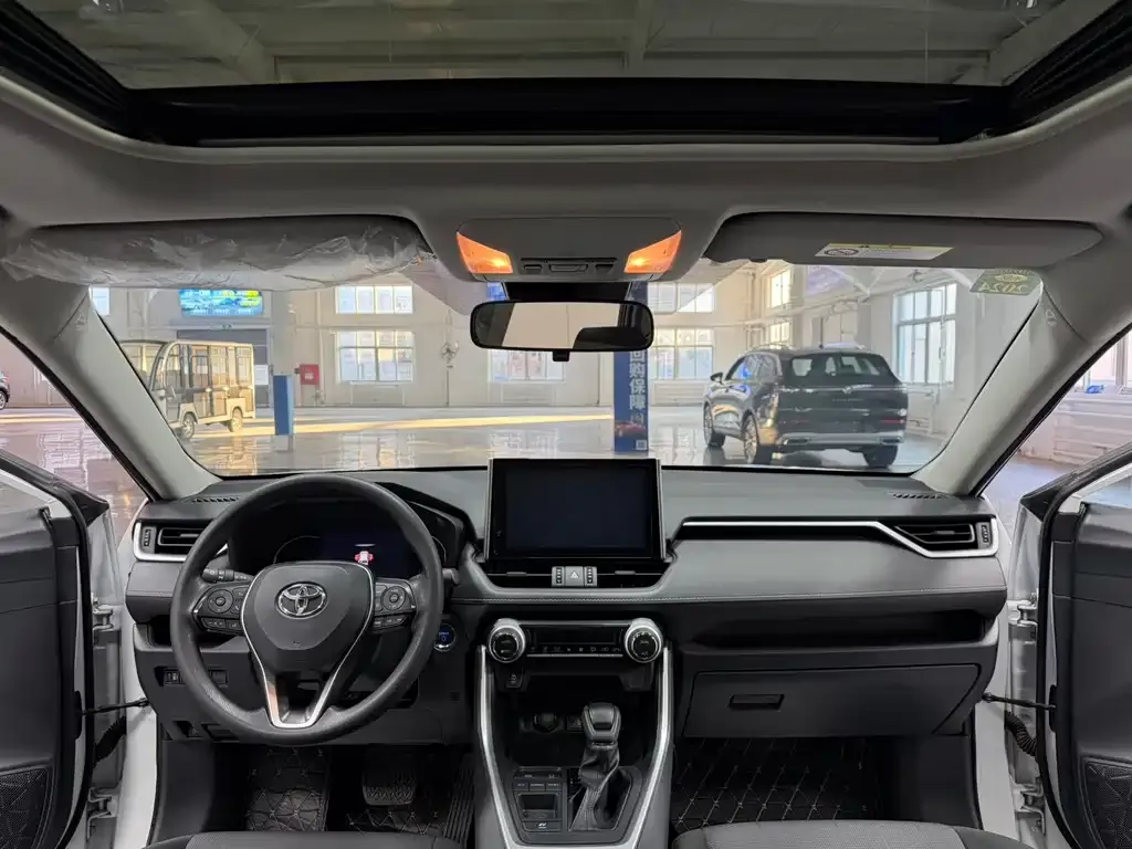 Toyota RAV4 2022 из CN, фото 7