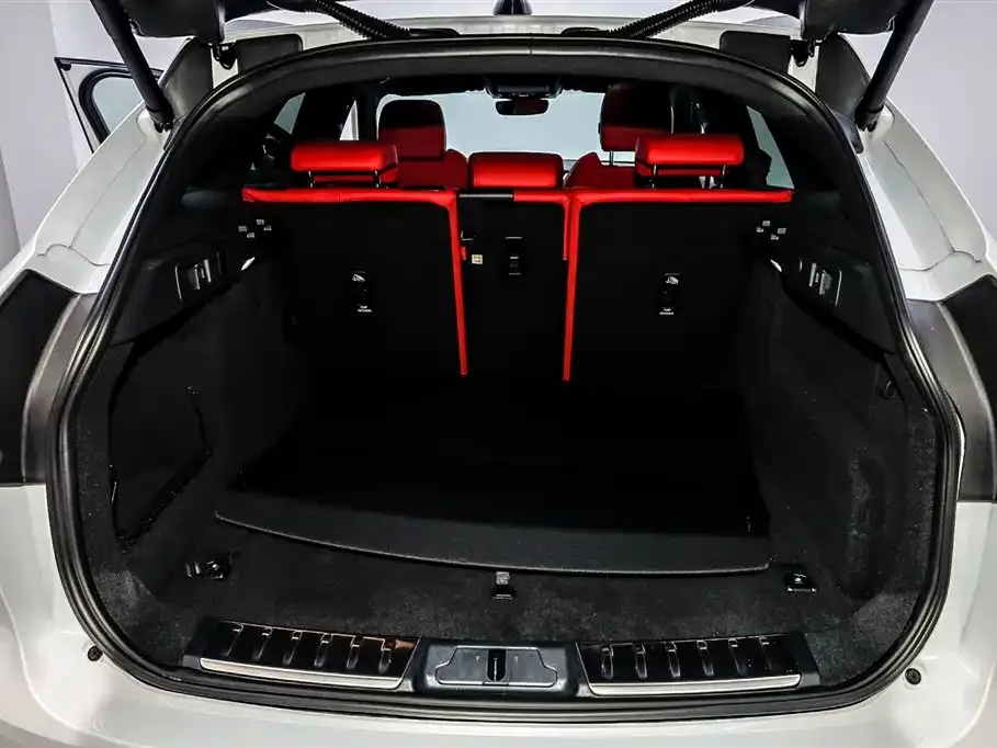 Jaguar F-PACE — фото 2