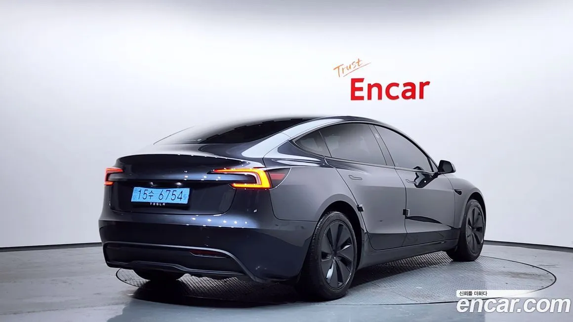 Tesla Model 3 2025 из KR, фото 4