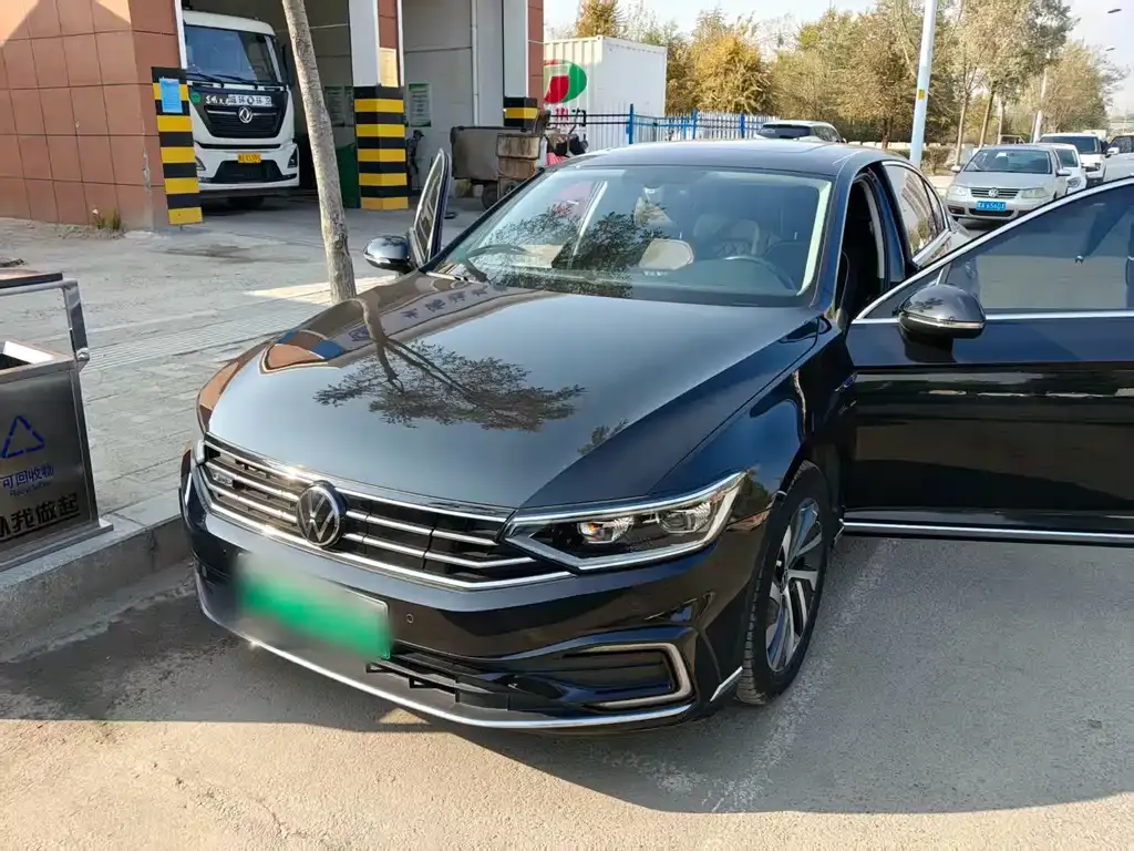 Volkswagen Magotan GTE PHEV 2023 из CN, фото 6