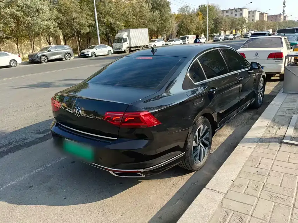 Volkswagen Magotan GTE PHEV 2023 из CN, фото 7