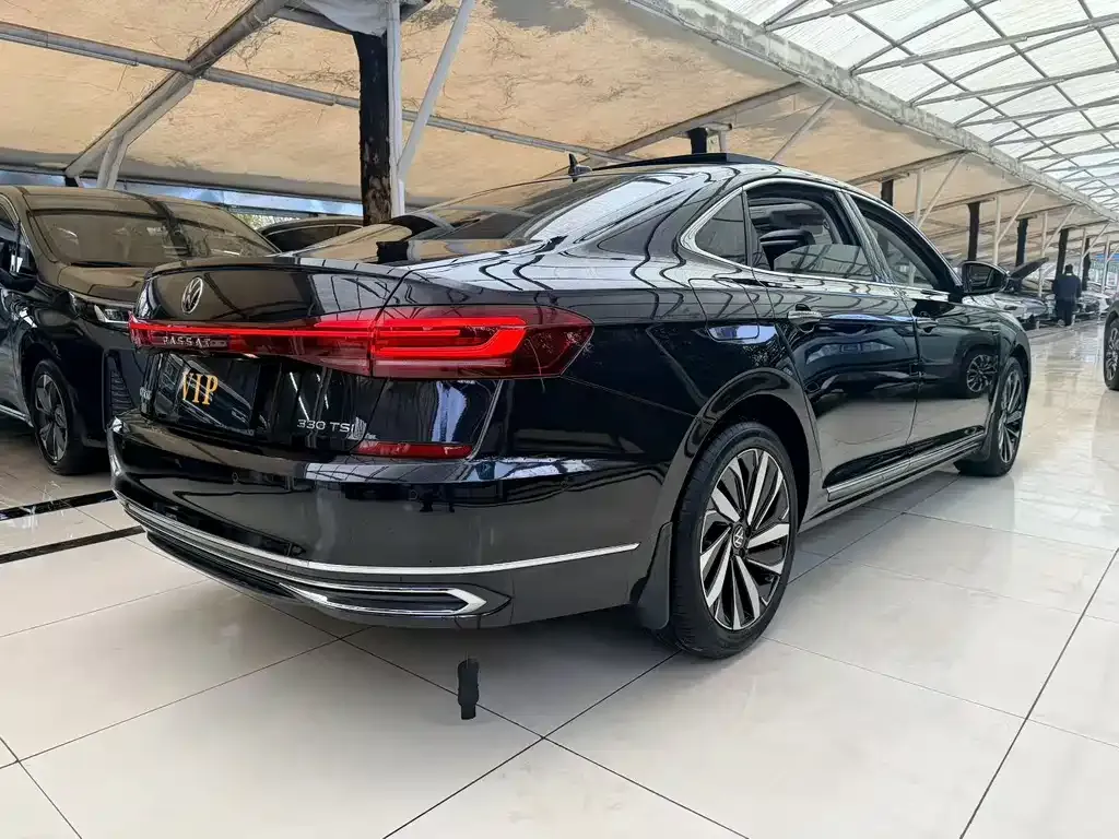 Volkswagen Passat 2022 из CN, фото 4