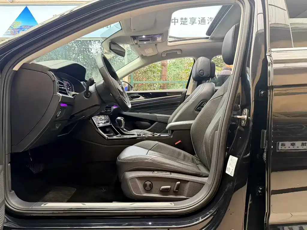 Volkswagen Passat 2022 из CN, фото 5