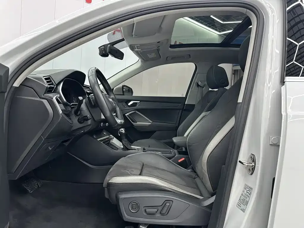 Audi Q3 2022 из CN, фото 9