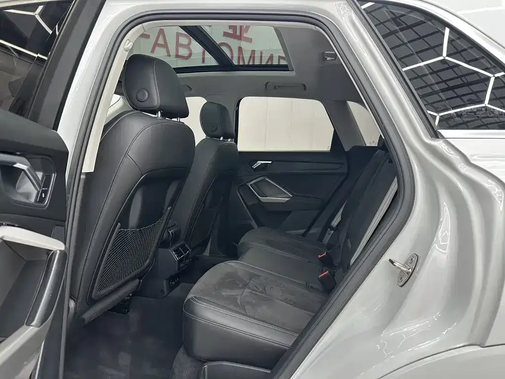 Audi Q3 2022 из CN, фото 2