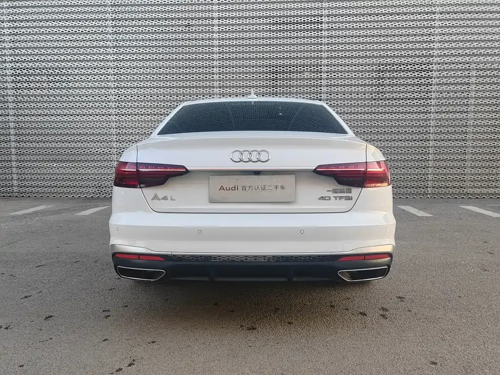 Audi A4L 2021 из CN, фото 10