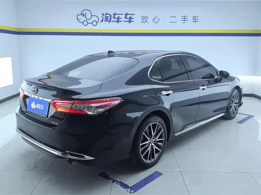 Toyota Camry 2023 из CN, фото 6