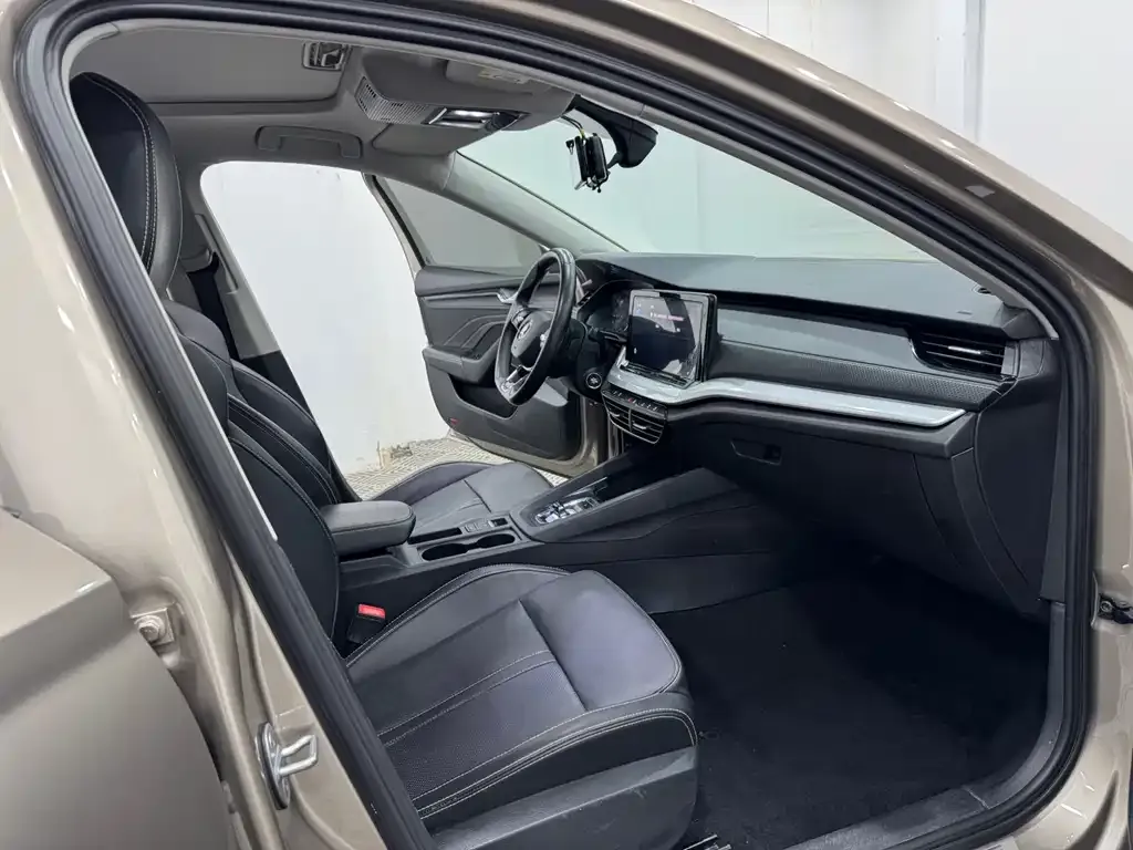 Skoda Octavia 2022 из CN, фото 2