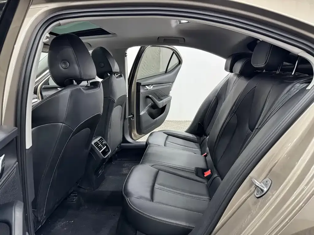 Skoda Octavia 2022 из CN, фото 4