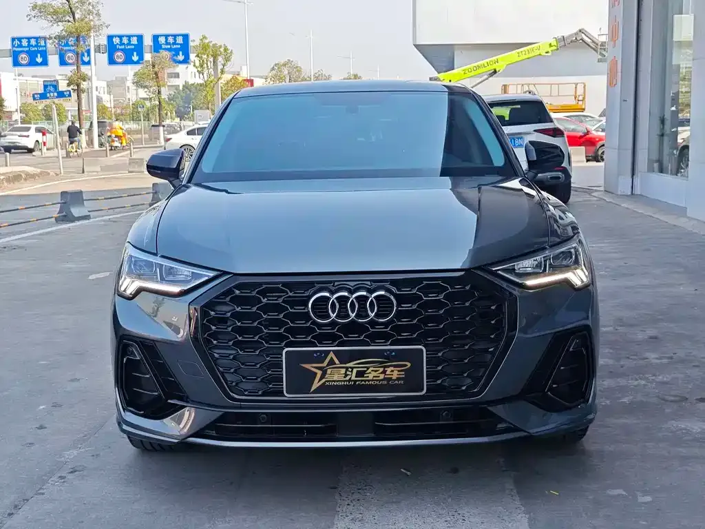 Audi Q3 Sportback 2021 из CN, фото 1