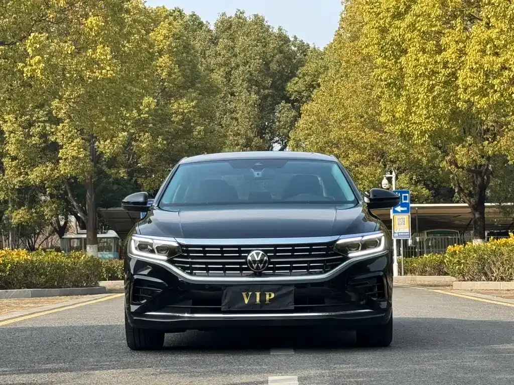Volkswagen Passat — фото 4