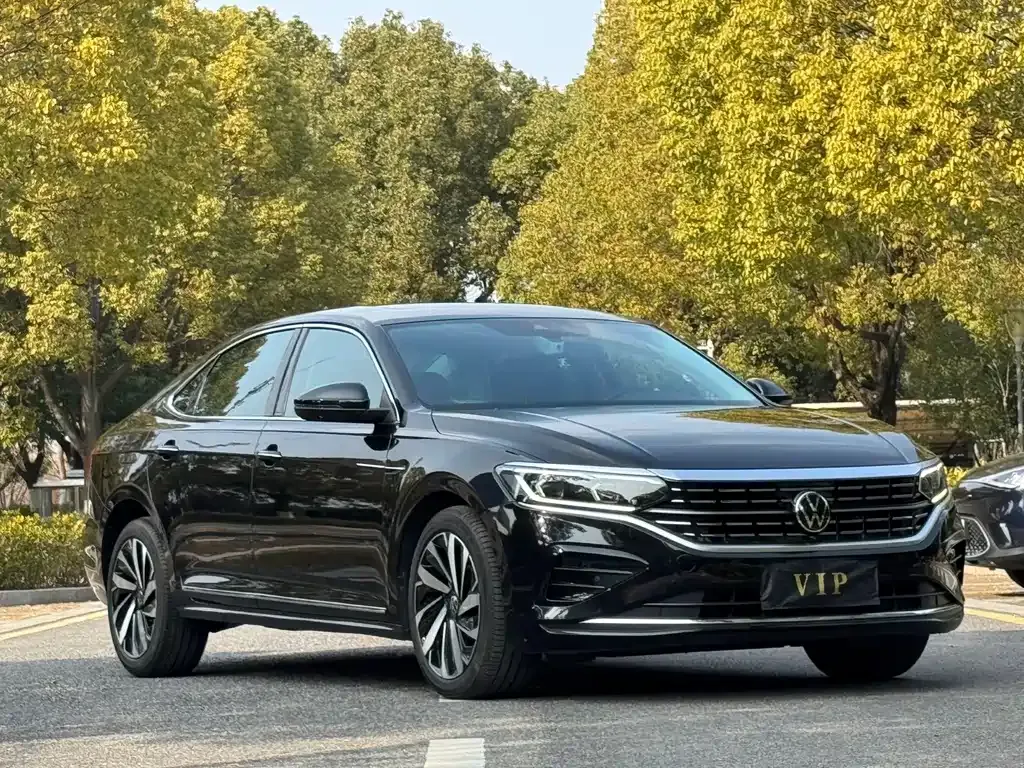 Volkswagen Passat — фото 8