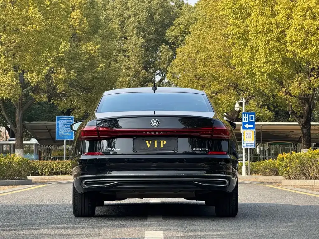 Volkswagen Passat — фото 9