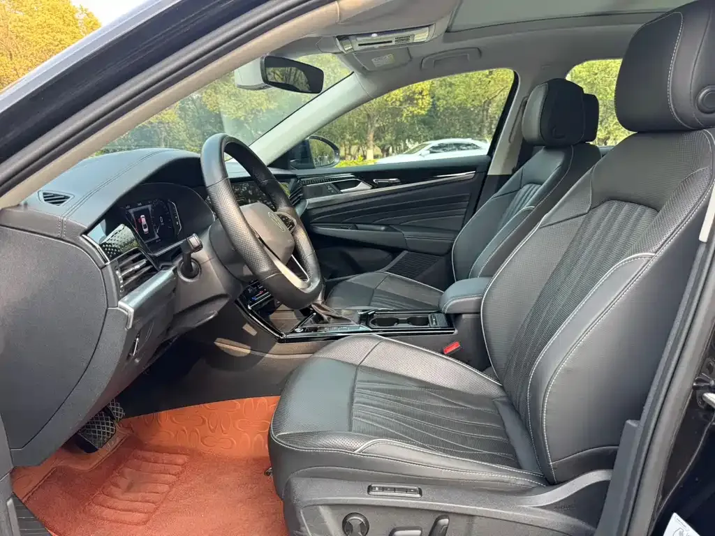 Volkswagen Passat — фото 2
