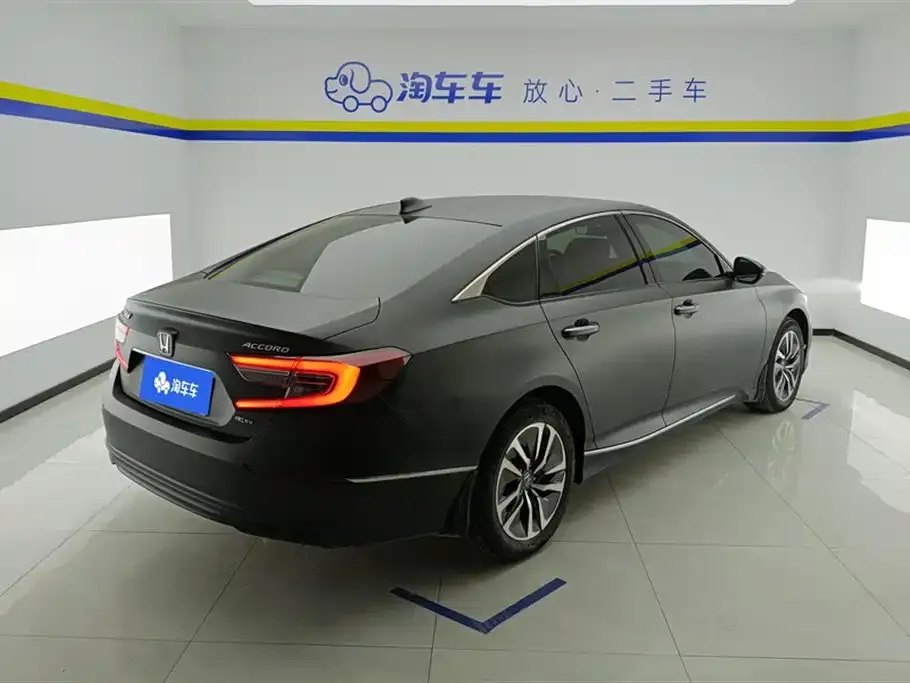 Honda Accord — фото 5