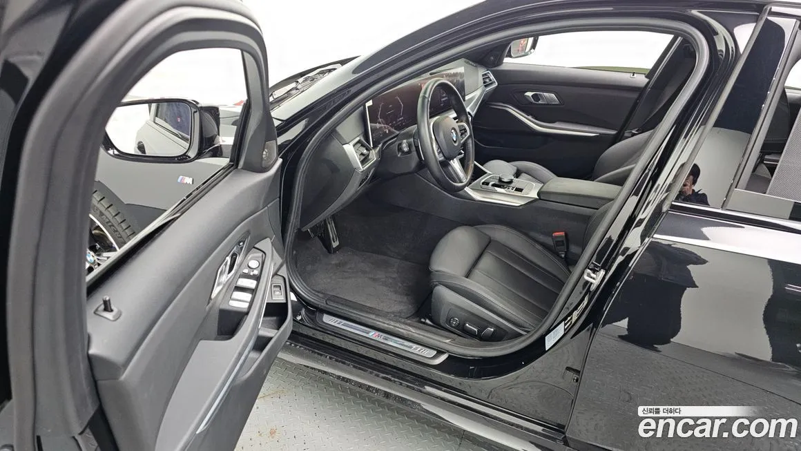BMW 3-Series 2024 из KR, фото 10