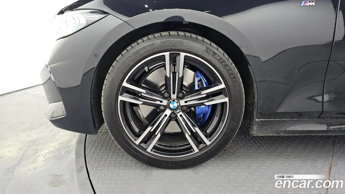 BMW 3-Series 2024 из KR, фото 5