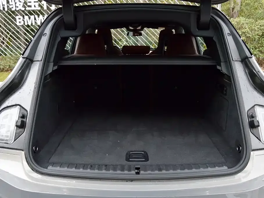 BMW iX M60 2023 из CN, фото 4