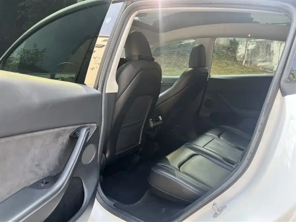 Tesla Model Y 2022 из CN, фото 2