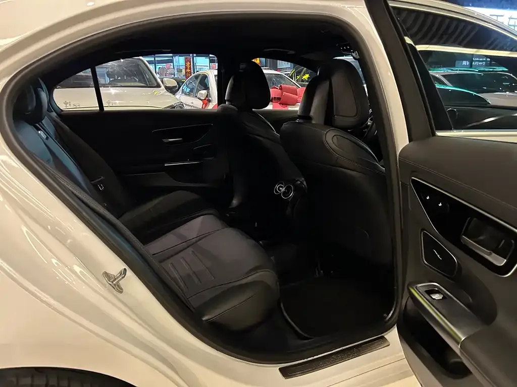 Mercedes-Benz C-Class 2023 из CN, фото 2