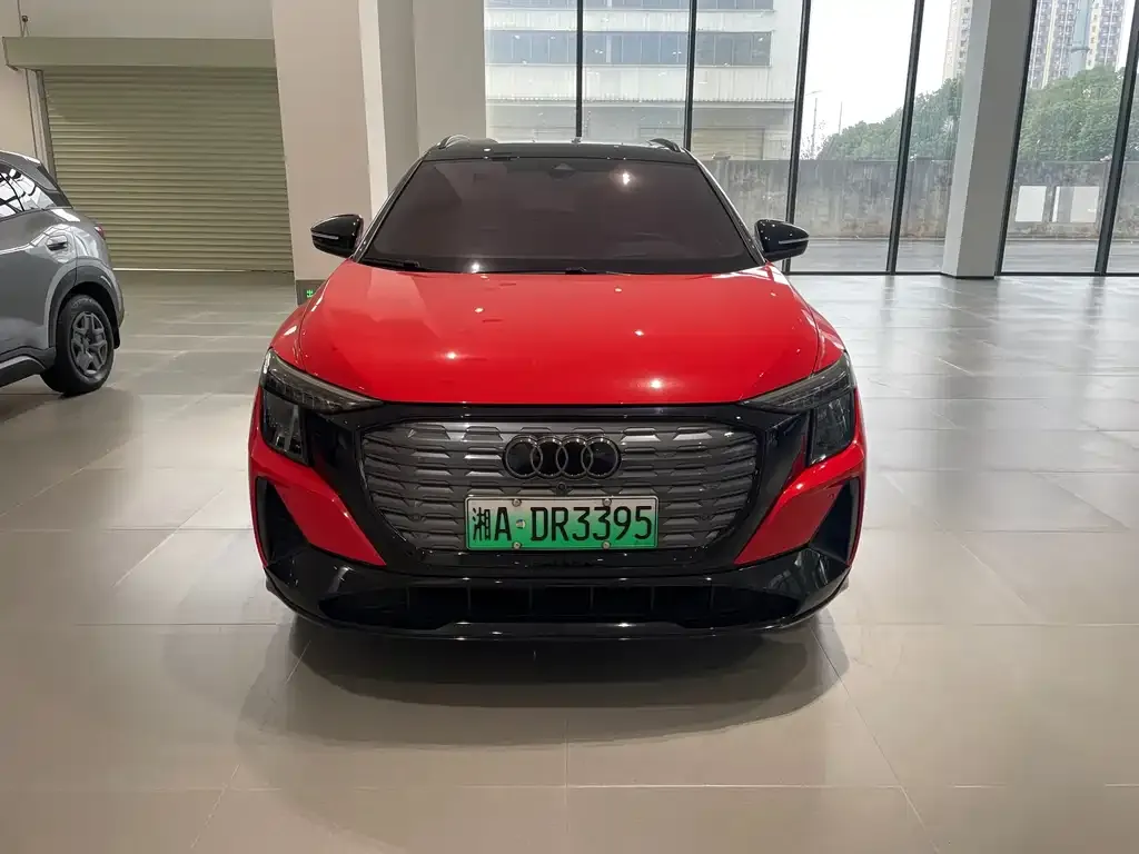 Audi Q5 e-tron 2022 из CN, фото 4