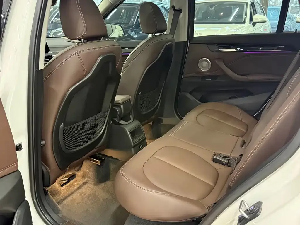 BMW X1 2022 из CN, фото 3